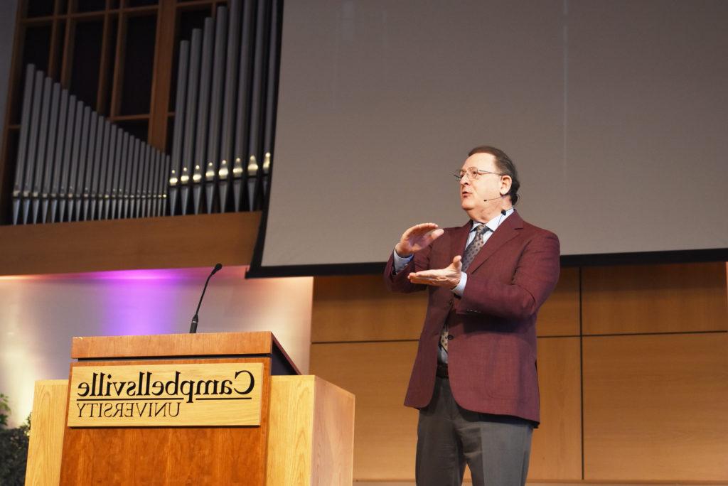 Campbellsville University alumnus, Dr. Billy Compton, speaks of hope at chapel