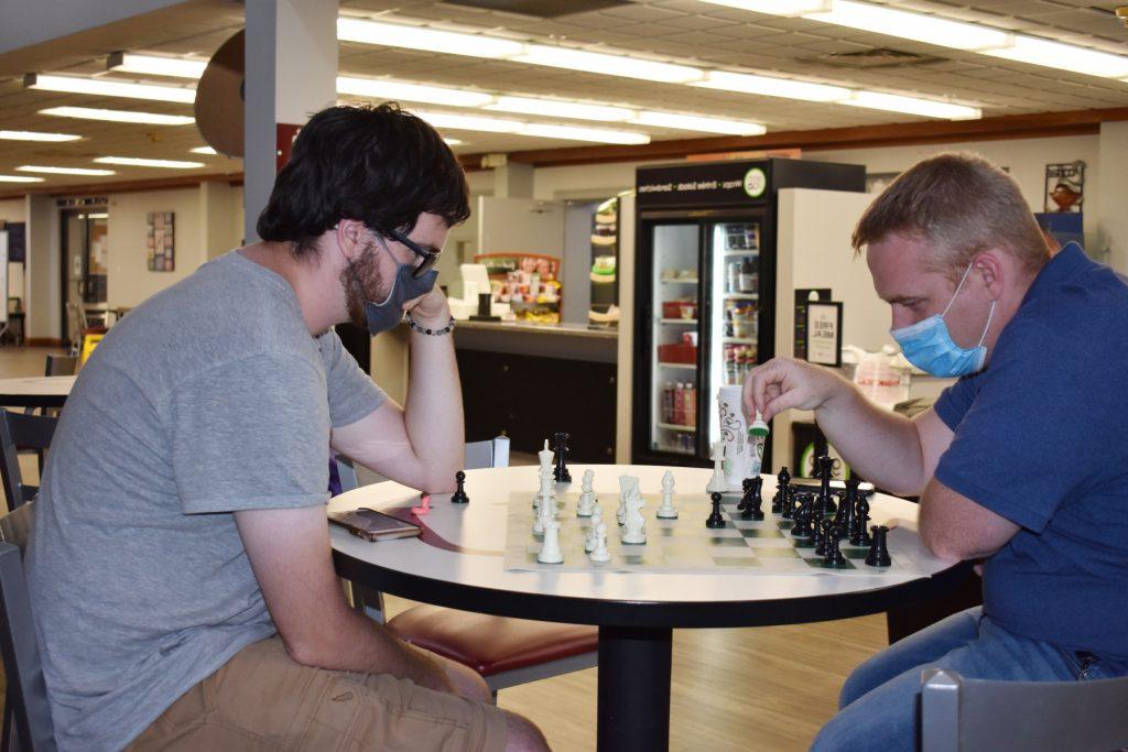 Campbellsville University professor starts chess club; public invited 2