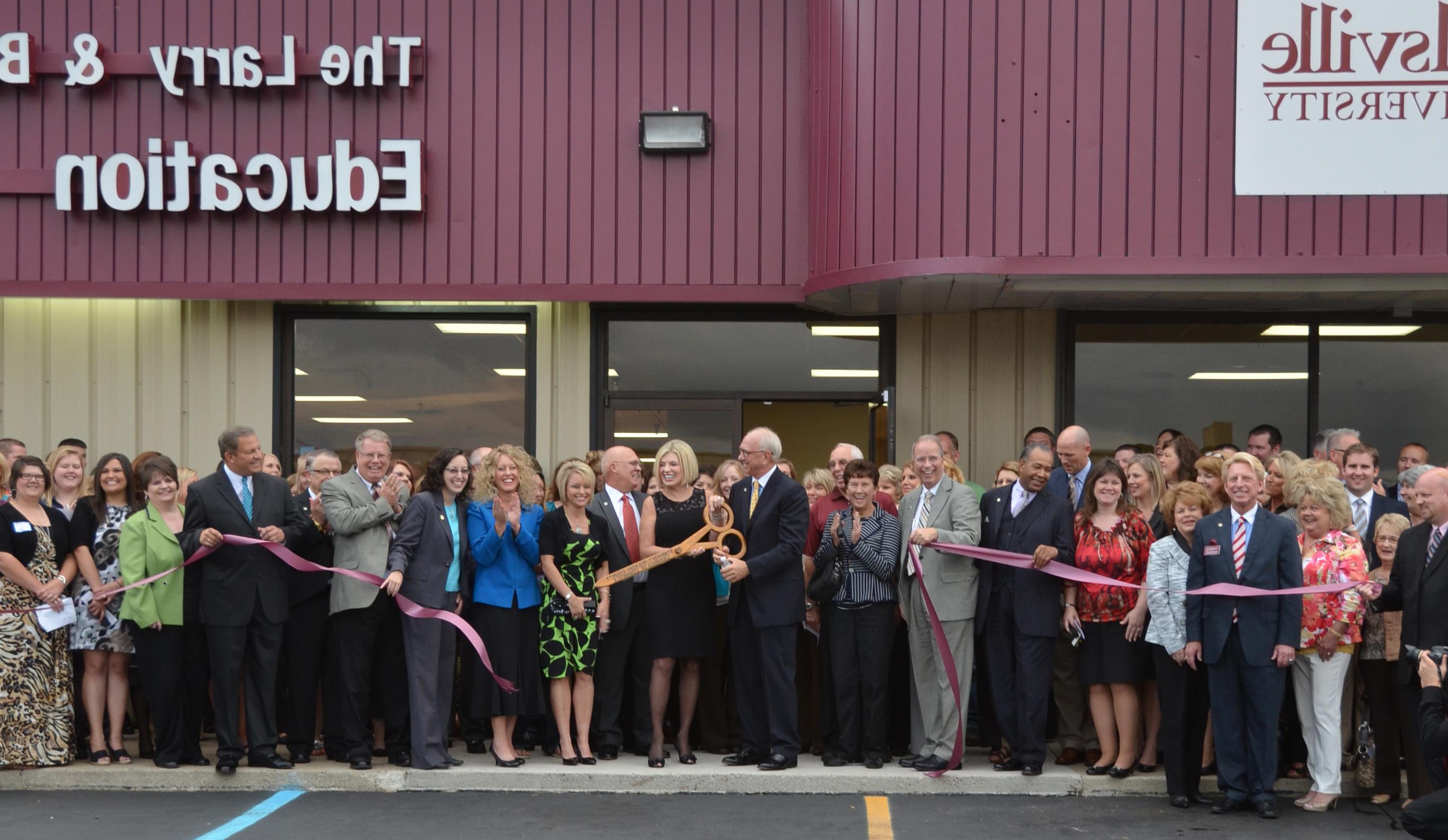 The new Campbellsville University Larry and Beverly Noe Somerset Education Center dedication and Somerset-Pulaski County Chamber of Commerce ribbon cutting event took place on Oct. 15. (Campbellsville University Photo by Linda Waggener)