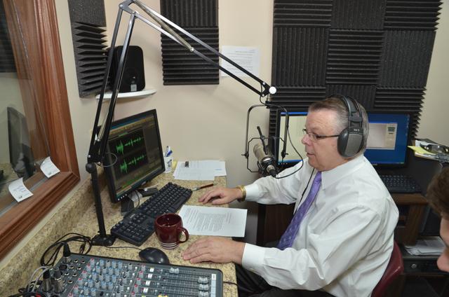 John Chowning’s “Dialogue on Public Issues” TV show will be on WLCU-FM 88.7 radio with a call-in interview with U.S. Sen. Rand Paul (R-Ky.) Friday, Sept. 21 and Monday, Sept. 24, at 6 o’clock nightly. Chowning interviewed Paul from Washington, D.C. in the Campbellsville University studios at the Office of Broadcast Services. (Campbellsville University Photo by Joan C. McKinney)