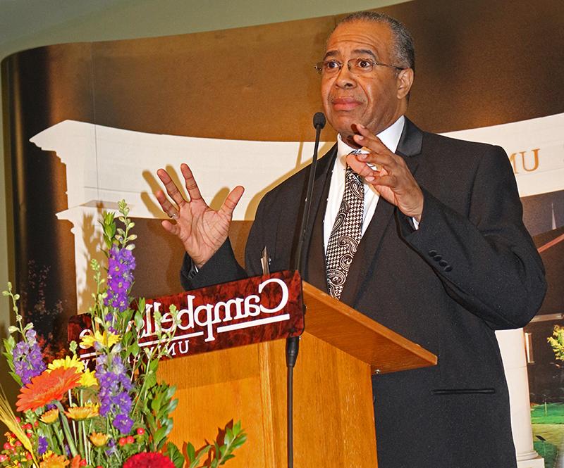 Speaking about “momentum” at the President’s Club Dinner was Dr. Joseph Owens, chair of Campbellsville University’s Board of Trustees and pastor of Shiloh Baptist Church in Lexington, Ky. (Campbellsville University Photo by Drew Tucker)