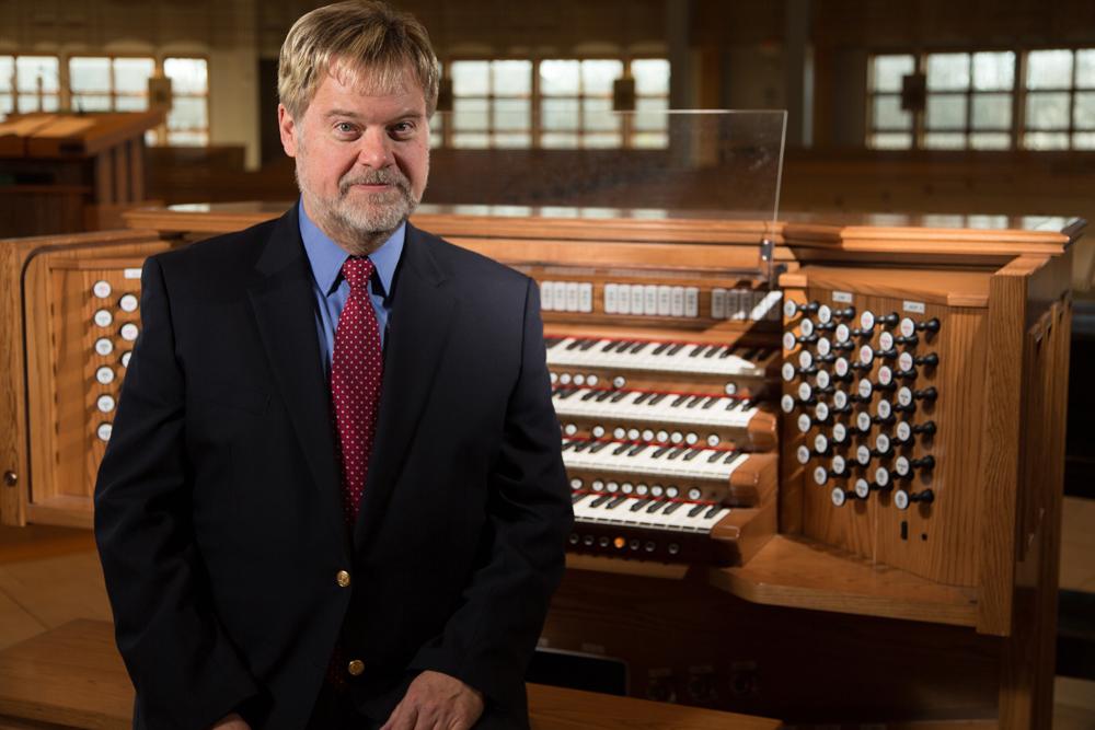 Campbellsville University will present Rodney Barbour, director of music and arts at Crestview Presbyterian Church, Cincinnati, Ohio