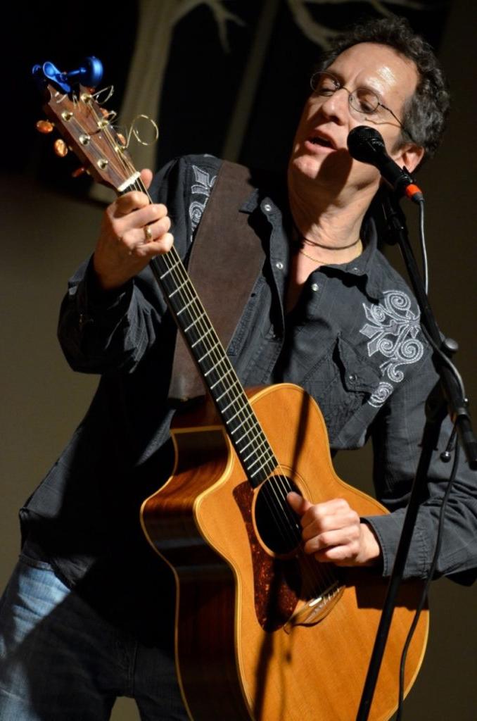 Singer/songwriter Randy Stonehill 